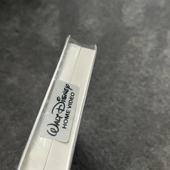 Sealed VHS - Operation Dumbo Drop - Picture 6 of 7